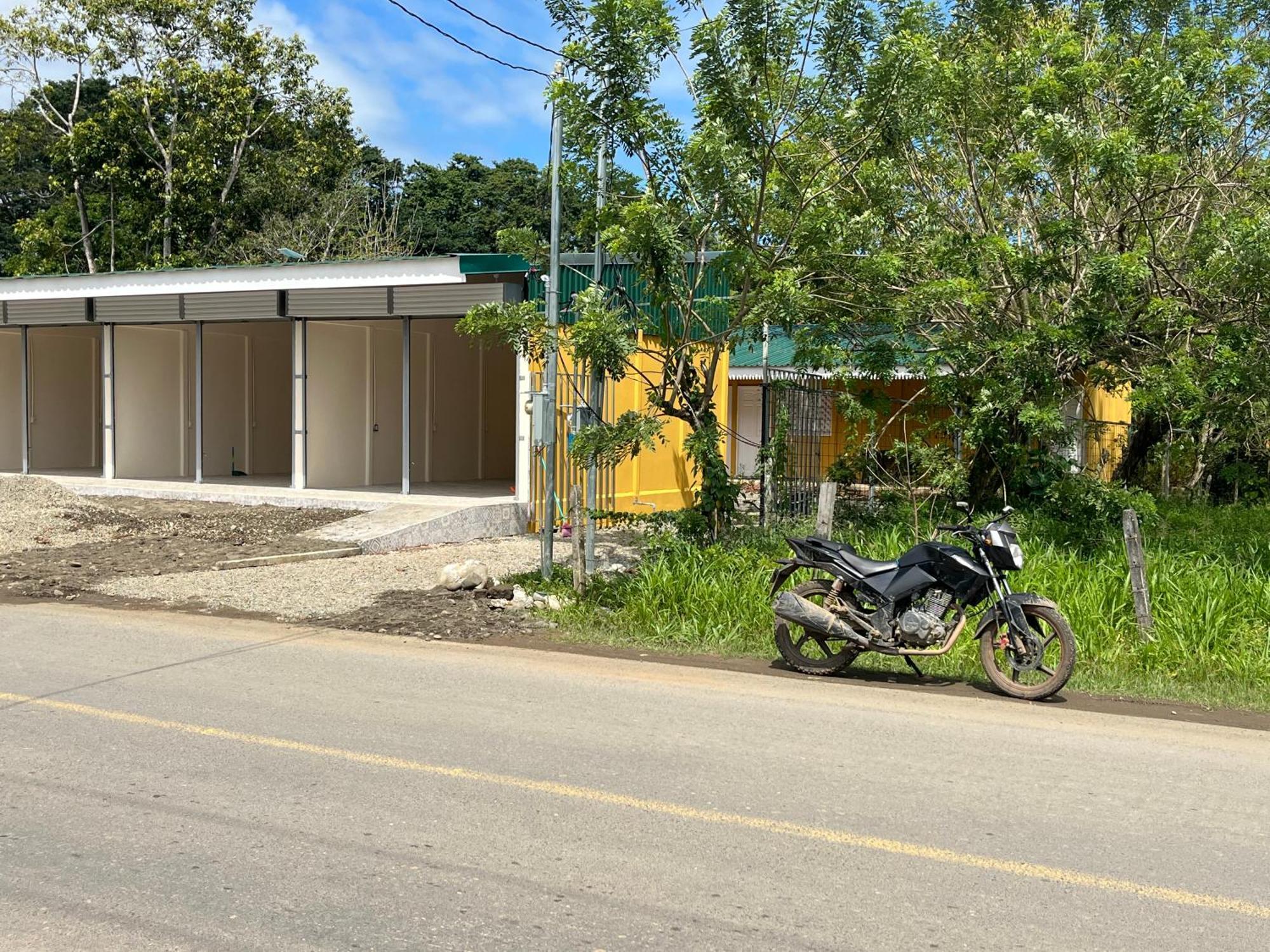 Apartamentos Sol Cahuita Buitenkant foto